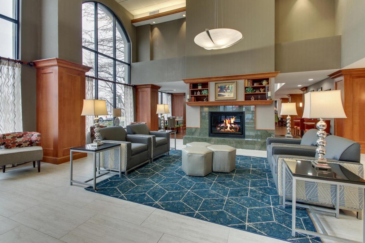 Hampton Inn Indianapolis/Carmel Exterior photo