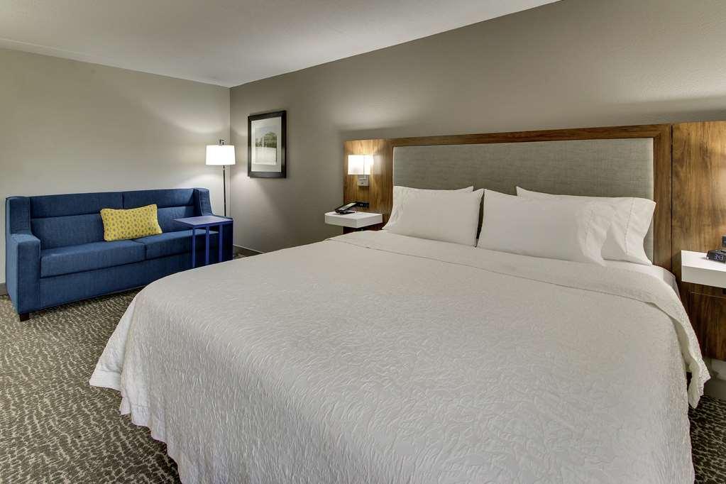 Hampton Inn Indianapolis/Carmel Room photo