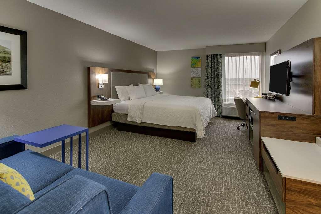 Hampton Inn Indianapolis/Carmel Room photo