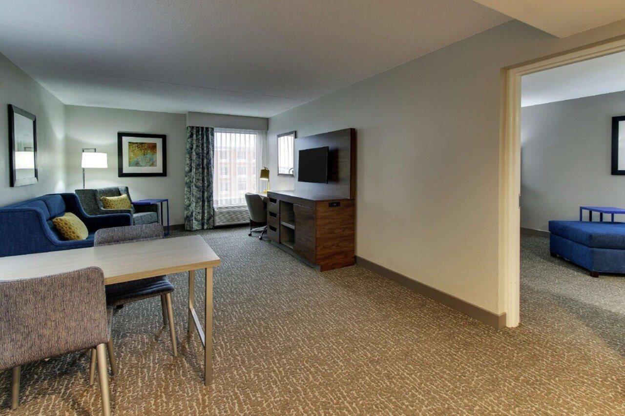 Hampton Inn Indianapolis/Carmel Exterior photo
