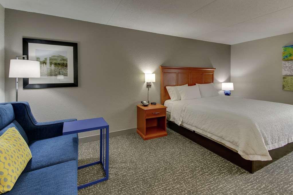 Hampton Inn Indianapolis/Carmel Room photo