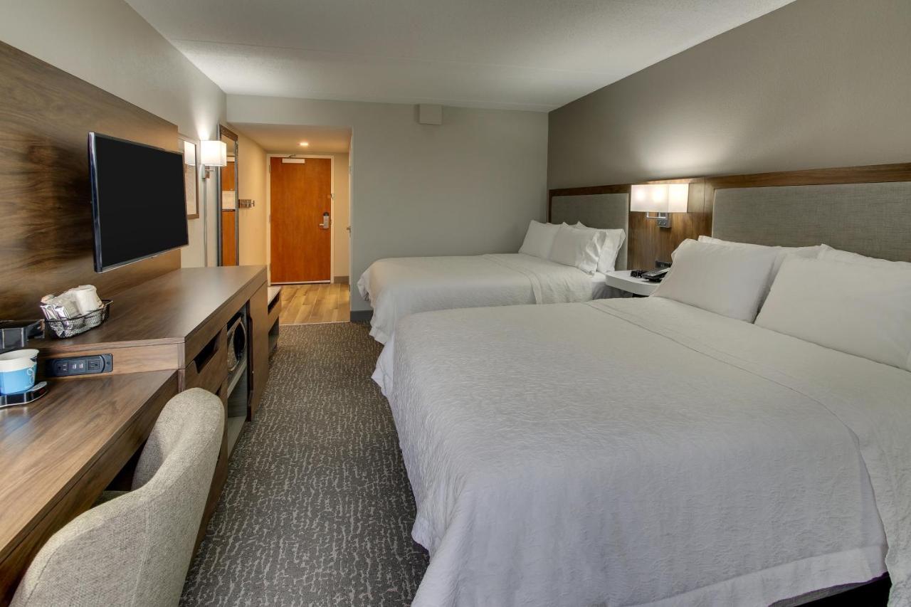 Hampton Inn Indianapolis/Carmel Exterior photo