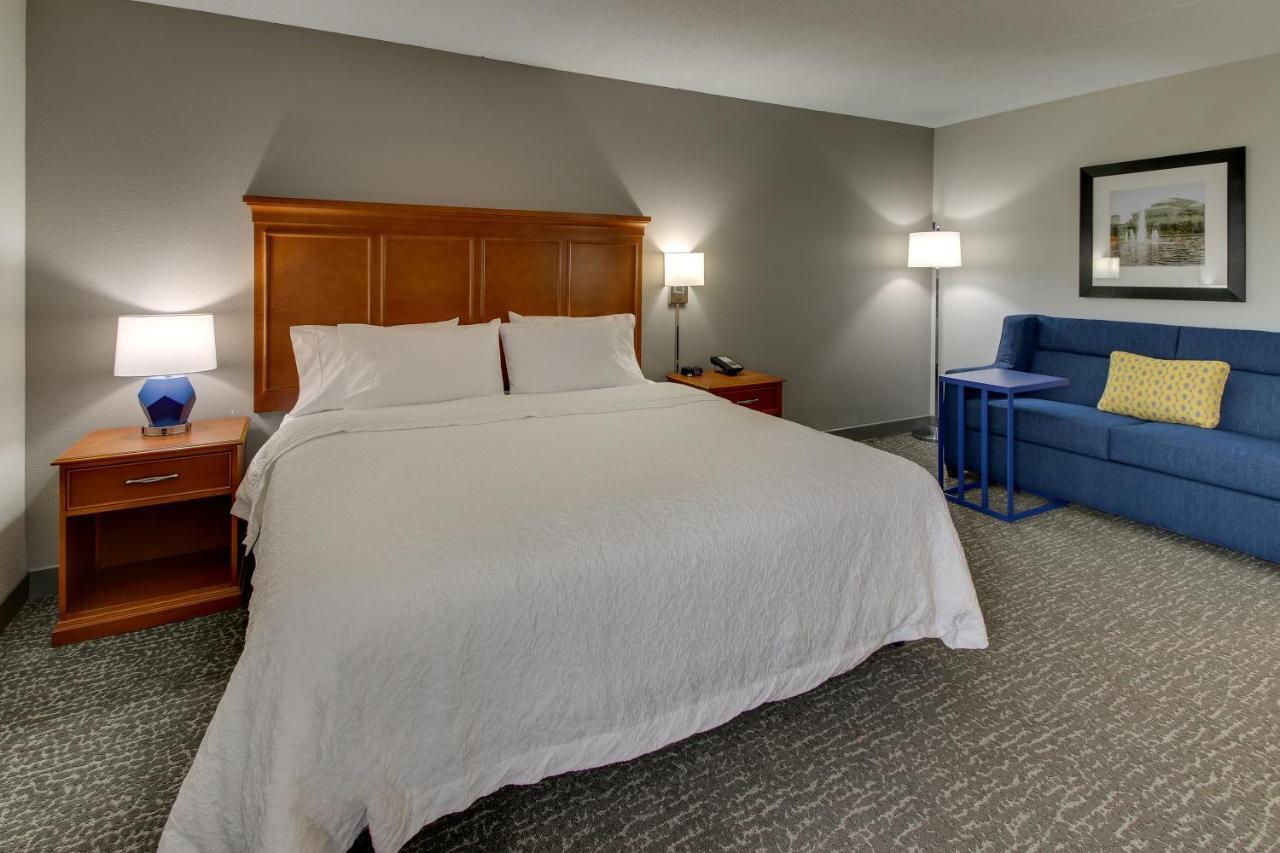 Hampton Inn Indianapolis/Carmel Exterior photo