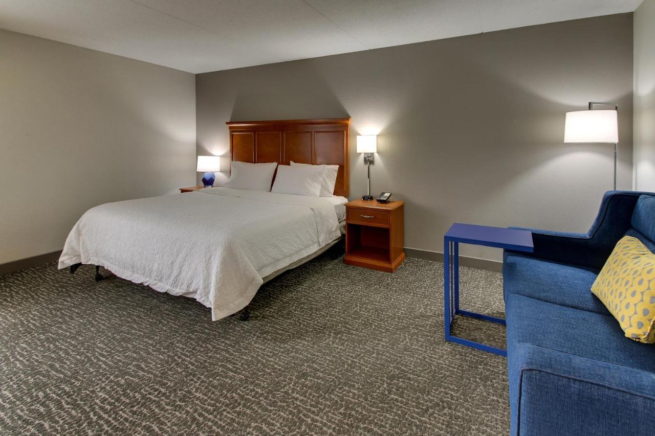 Hampton Inn Indianapolis/Carmel Exterior photo